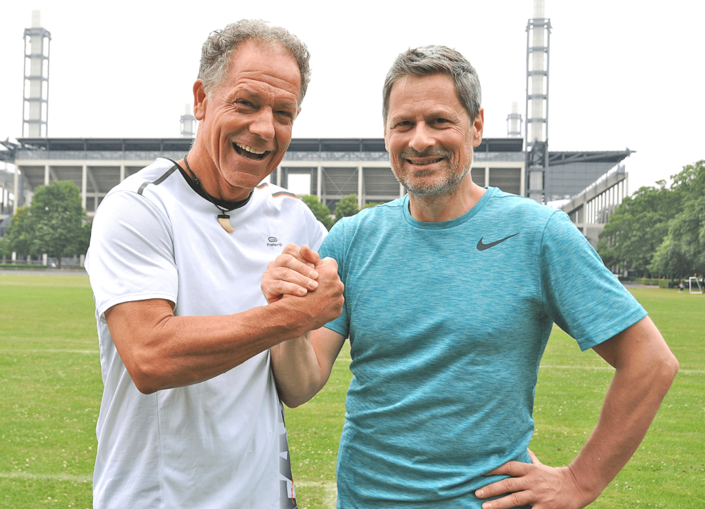 Fitnesstrainer Ricky Barth mit Thomas Frey