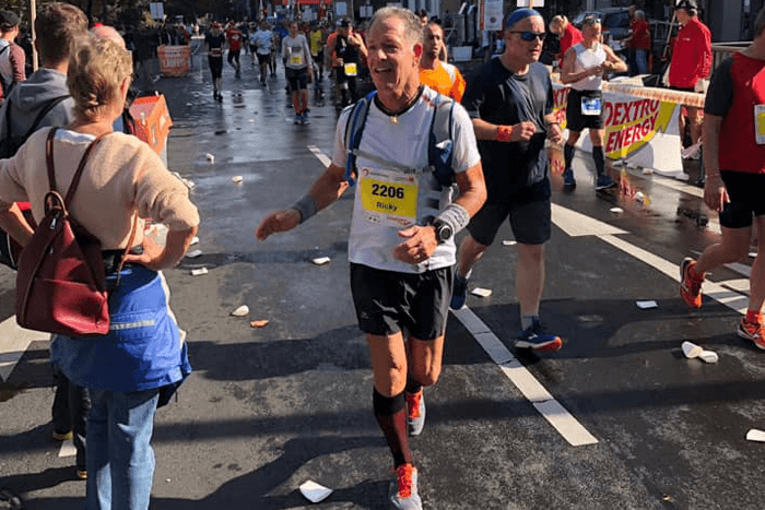 Ricky Barth auf der Strecke Köln Marathon 2019